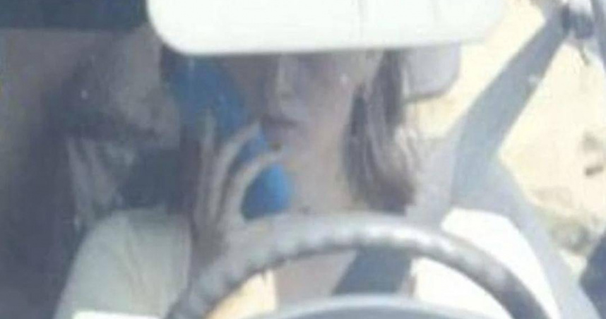 女子智齒手術後冰敷被誤認持手機駕駛　擬上訴推翻約1.56萬台幣罰單