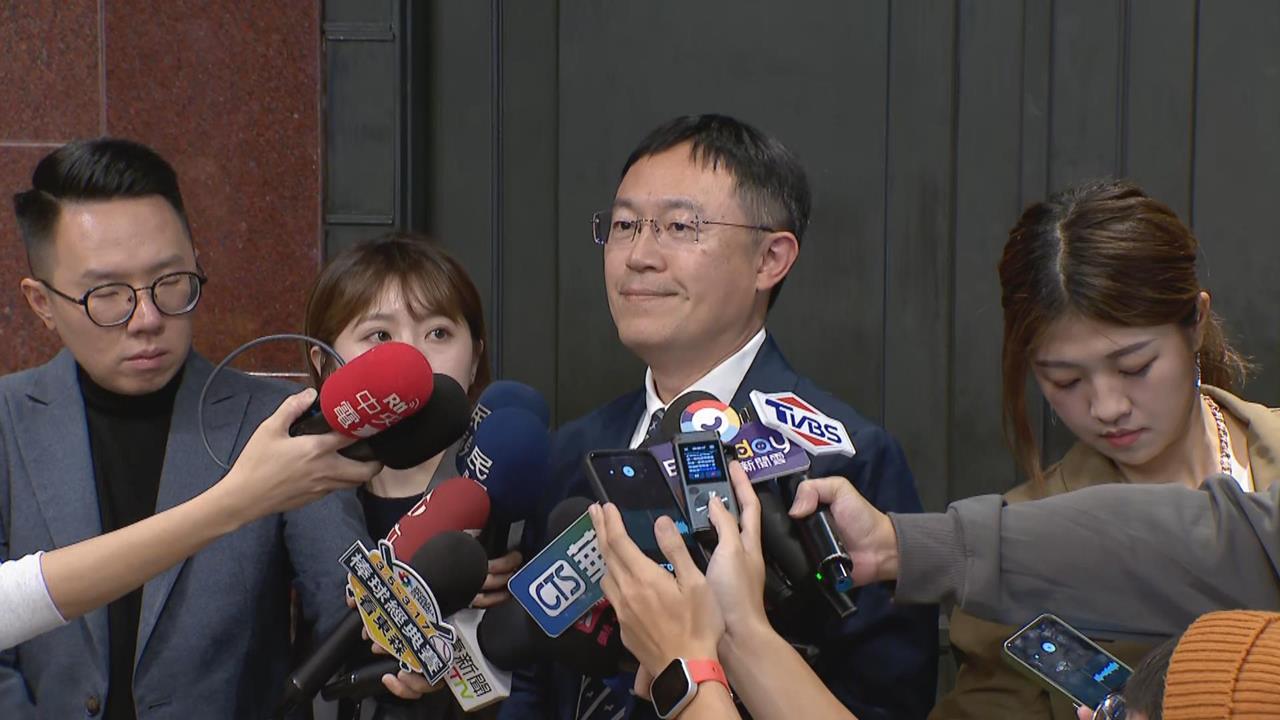 快新聞/民進黨大團結!柯建銘25年總召卸任 李坤城曝黨團氣氛:沒有投票