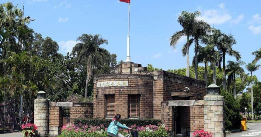 父母都是台大醫學系菁英! 她從小考70幾分自責:為什麼我這麼廢