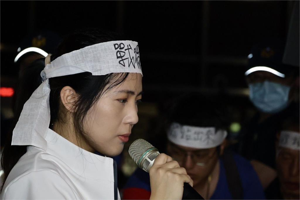罷免連署過二階門檻　徐巧芯嘆成綠營頭號公敵：出門投不同意票