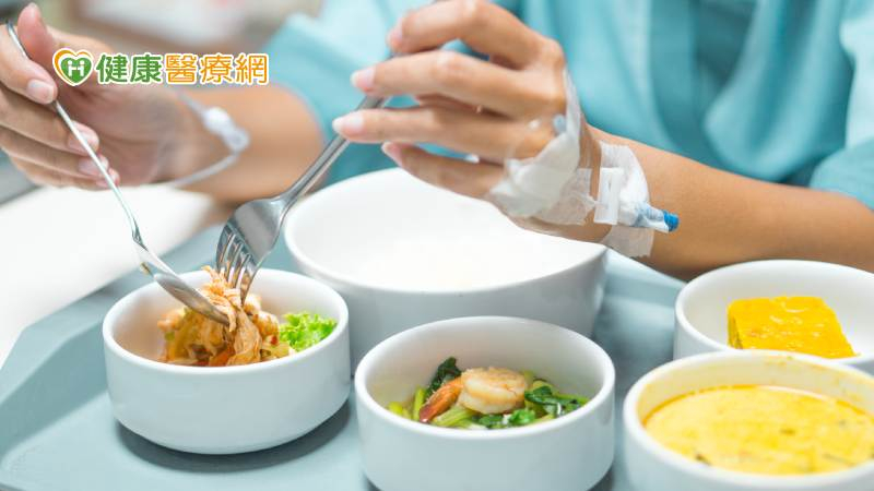 癌症化療前、中、後飲食該注意哪些？胃口不好怎麼辦？營養師解答！