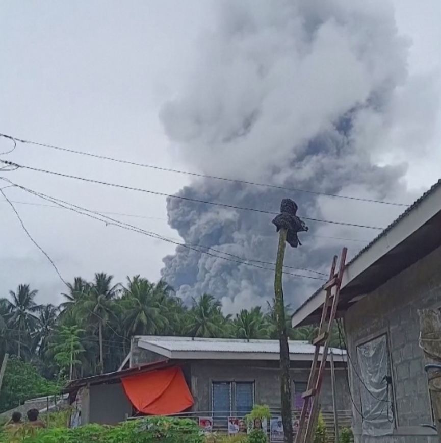 爆發前一天地震77次！菲國布魯珊火山大噴發  