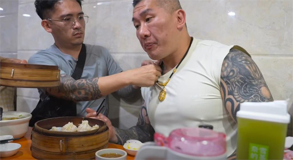館長稱「中國不禁翻牆只要多付VPN費用」　小粉紅急喊：別把我們都賣了！