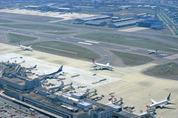 快新聞／機票變貴！日本福岡機場宣布　明年起加收「這麼多」設施使用費