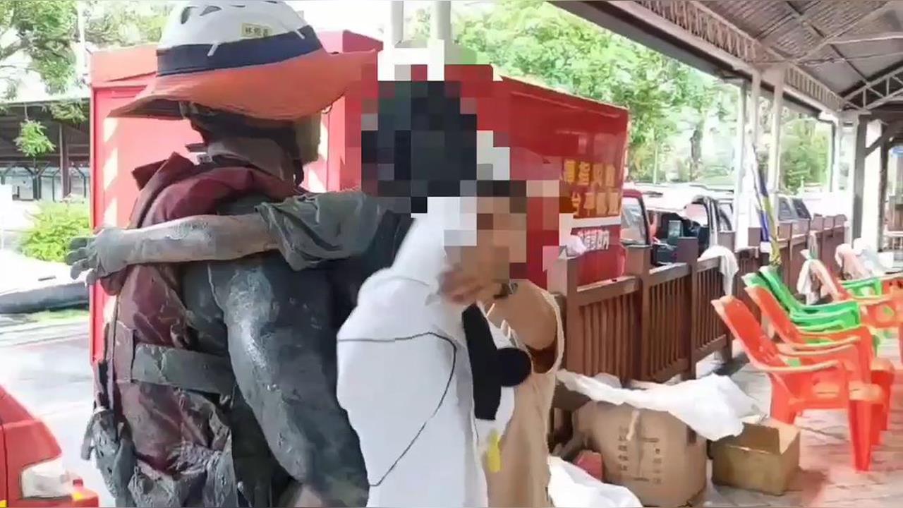 快新聞／好消息！媽媽心碎求助、失蹤6歲女童找到了　泥沙埋全身