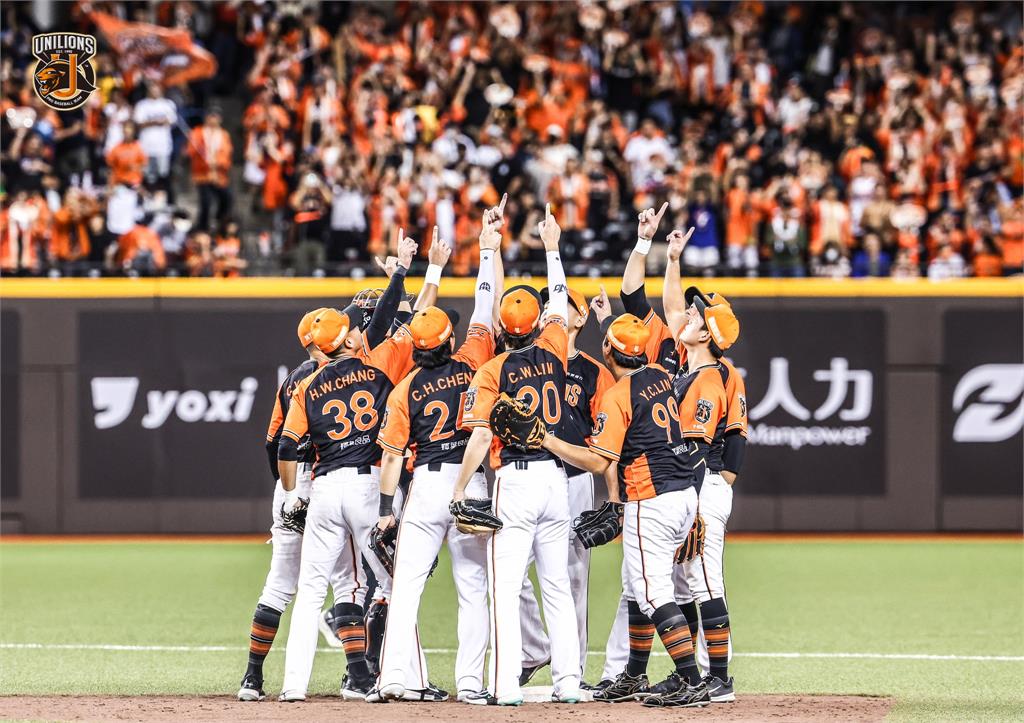 台灣大賽G2統一獅機關槍打線發威　10比3勝中信兄弟