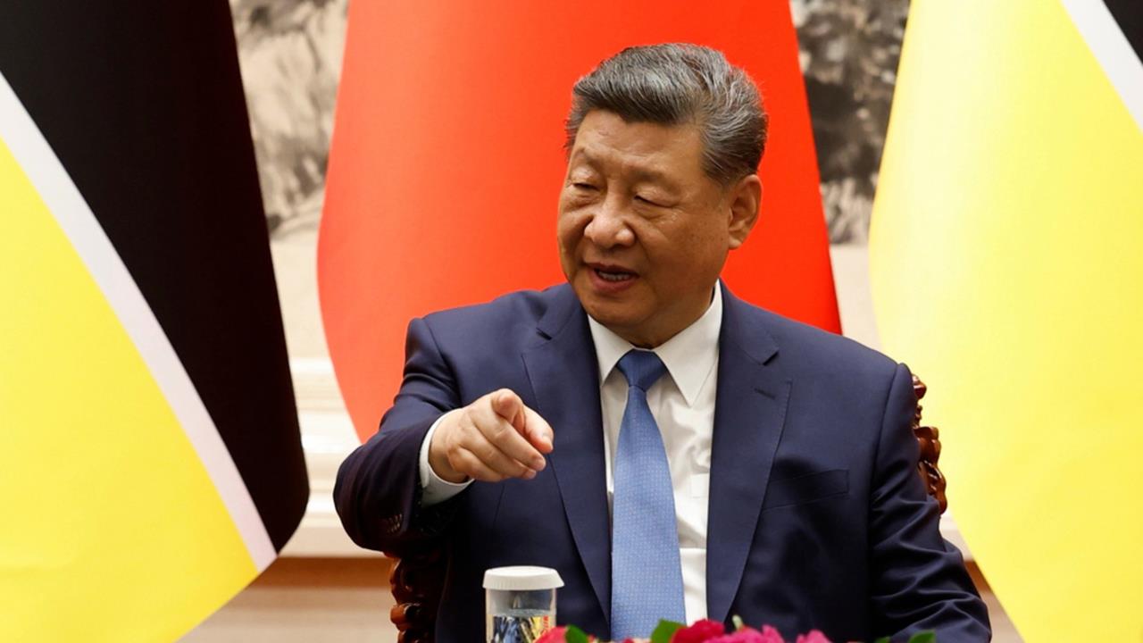 2026中國恐出事迎變局？美國靈媒驚見習近平背後「濃煙火海」點名這天成關鍵