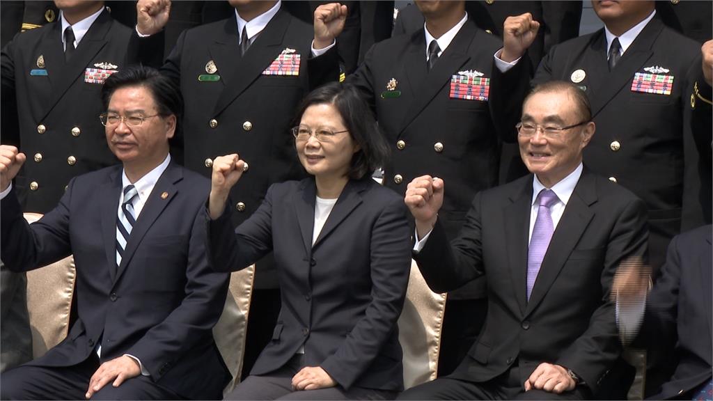 潛艦國造廠商曝光 海軍參謀長激動道歉
