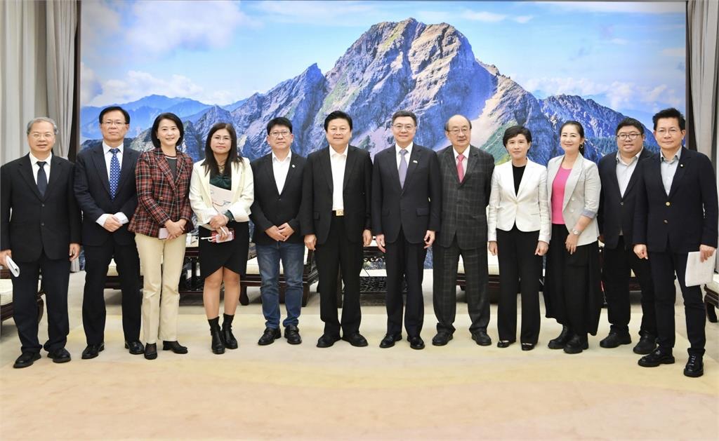 快新聞／朝野有共識總預算案明付委　柯建銘曝氣氛愉快：沒撤簽空間