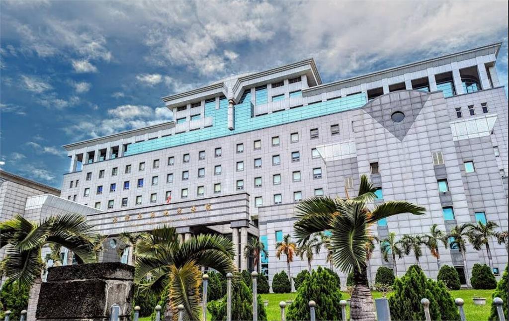 家中抽菸點蚊香「遺留火種」釀火災　前妻逃生不及殞命