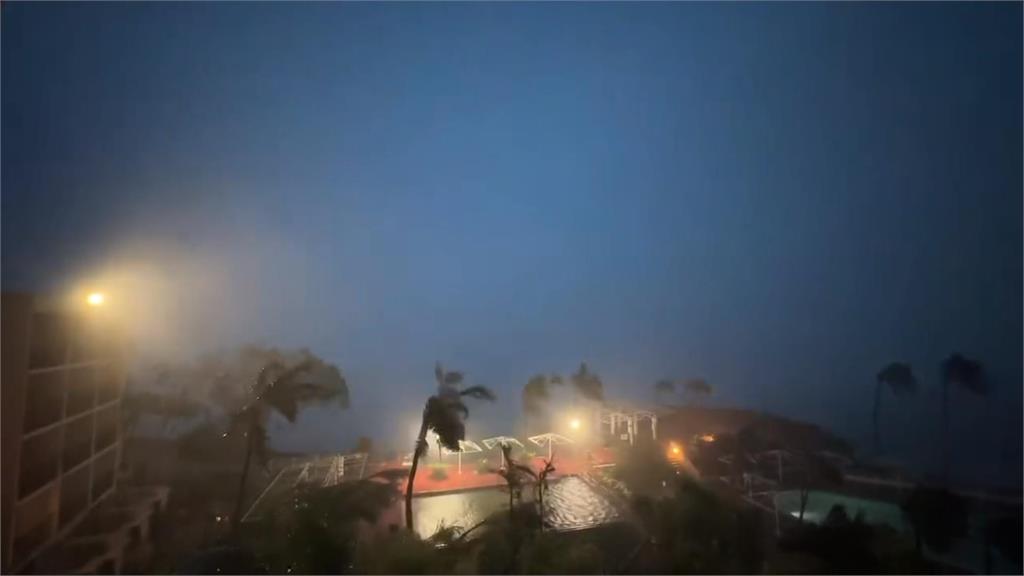 快新聞／「瑪娃」颱風強襲關島畫面曝　拜登宣布當地進入緊急狀態