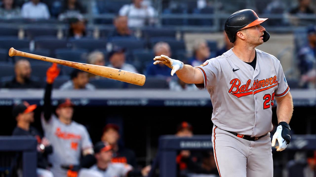 MLB(影)/阿隆索雙響砲炸洋基!471英尺怪力轟 43轟、113打點雙冠王在望