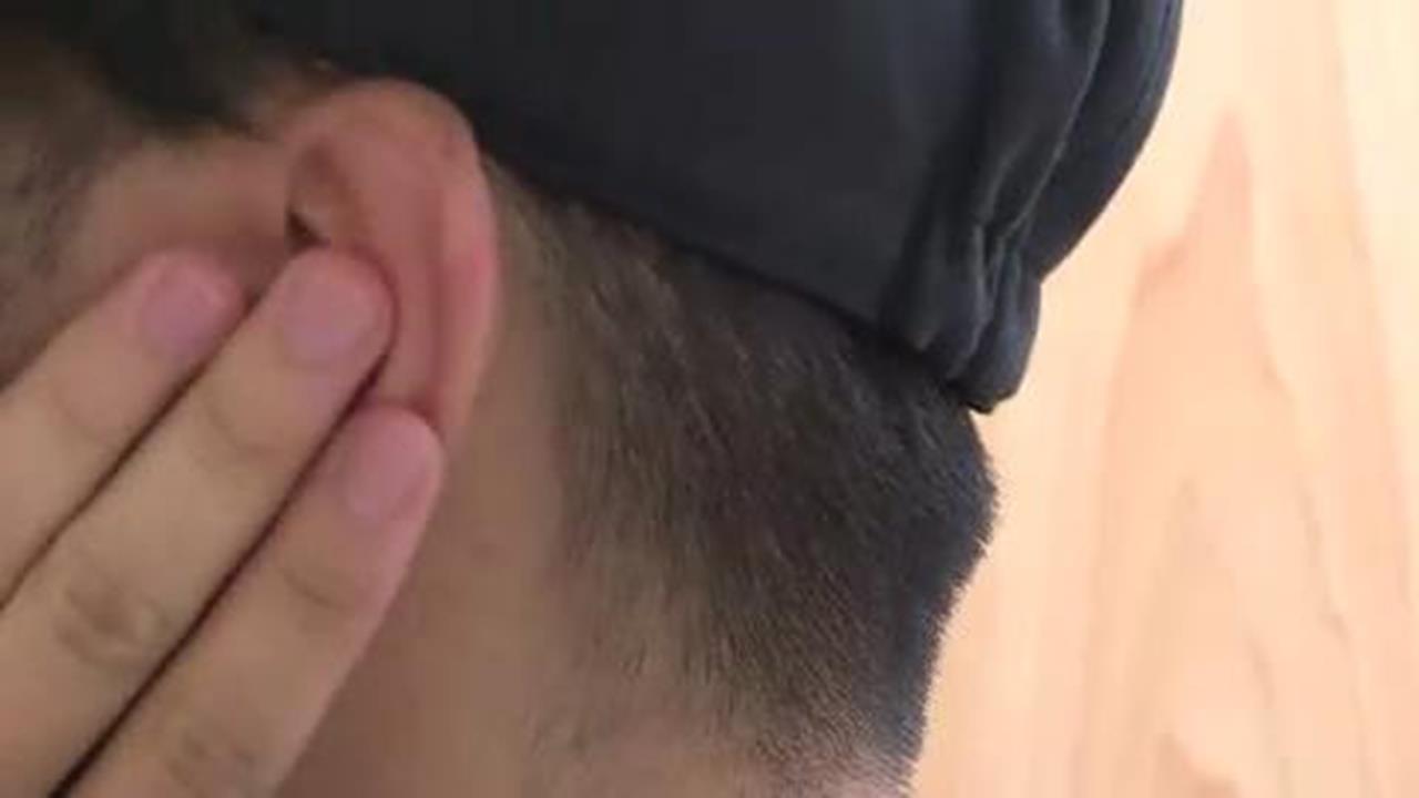 「耳垂猛縮、下顎痛」別輕忽救命警訊！醫揭「心肌恐壞死」非典型症狀：誤判痛覺