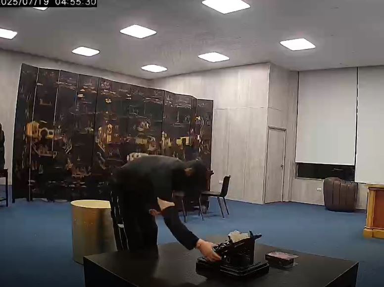 花蓮鈦晶百萬藝術品連環竊案　親姪與3共犯落網查獲毒品