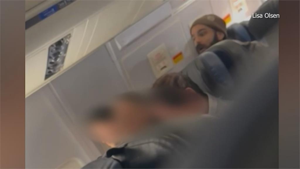 聯航飛往波士頓班機降落前出事　男突大喊「這句話」所有人嚇壞