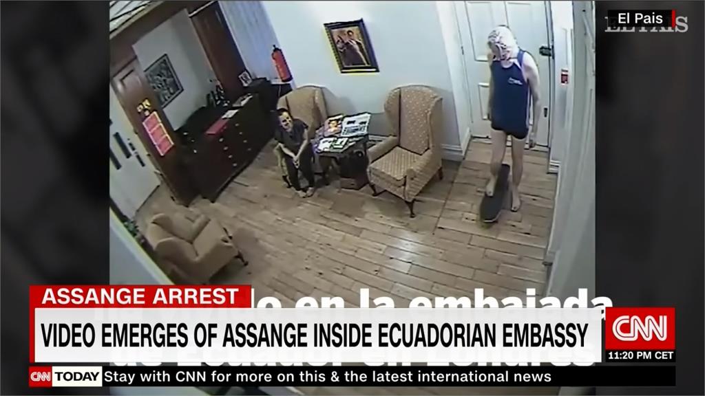阿尚吉藏身厄瓜多使館近7年 行為古怪遭逮