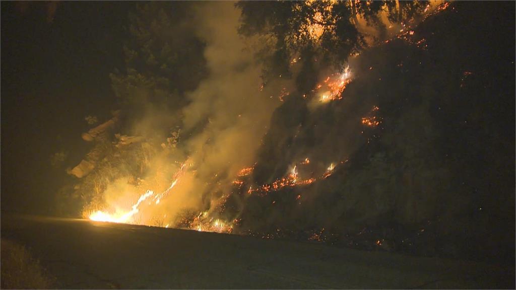熱炸！美國加州10城市高溫破紀錄　野火燒毀2千公頃林地