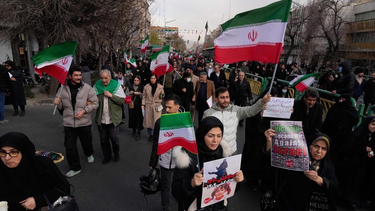 快新聞／危機四伏！伊朗局勢未明　台日發布旅遊「紅色警示」