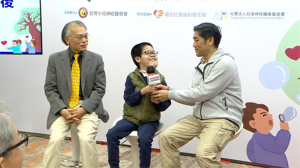 腫瘤影響顏面發育！　12歲周小弟靠標靶藥重拾自信