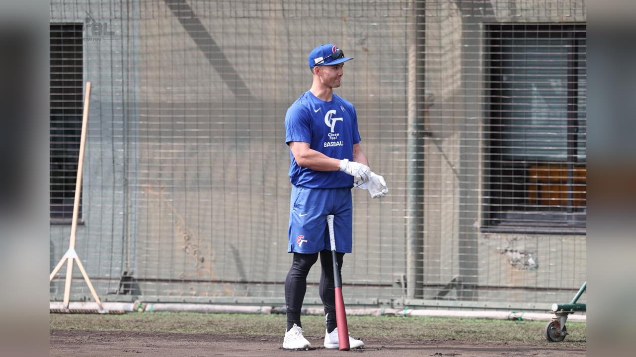 經典賽/熱身賽登場「費仔」當開路先鋒!台灣隊軟銀「火球男」張峻瑋對軟銀二軍