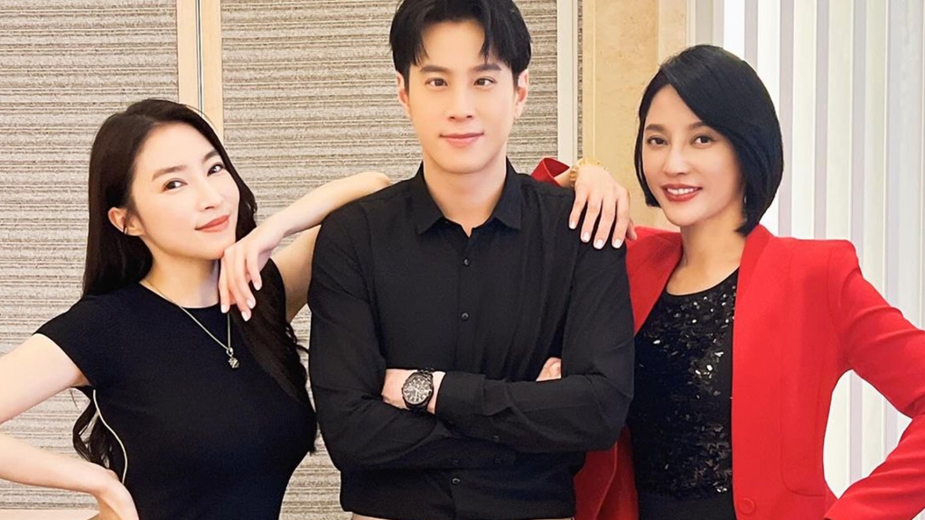 李沛綾、張家瑋被封《愛的榮耀》最美母女檔!戲裡吵吵鬧鬧 戲外不計形象「互扮鬼臉」超可愛