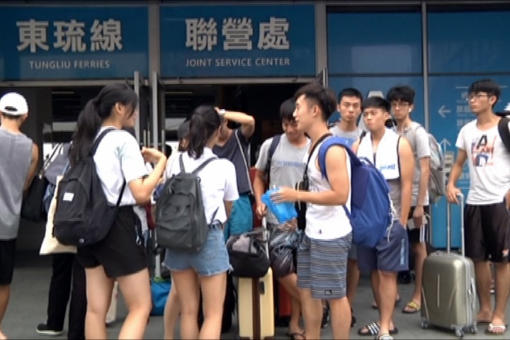 天鴿直撲恆春 水上活動業者忙防颱