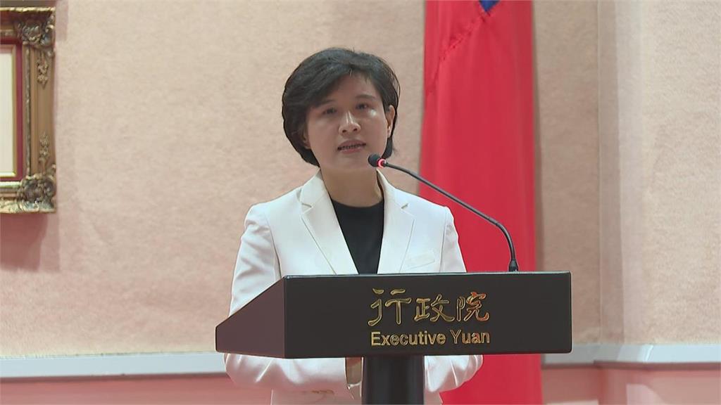 快新聞/笑稱秘書長交接典禮如「同學會」 鄭麗君:明鑫王牌、經濟優先