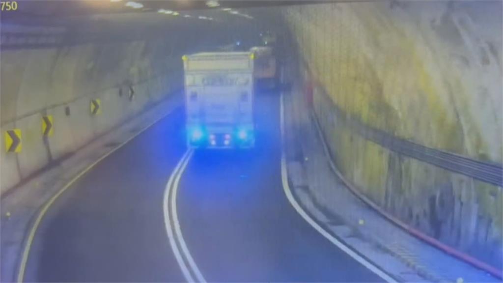 新澳隧道連環撞車禍1死11傷　耗時近8小時恢復雙向通車