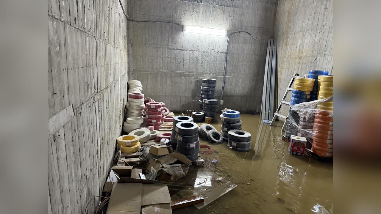 快新聞/偷電線賊被「放生」!雨夜行竊失敗 中壢警逮工地竊嫌