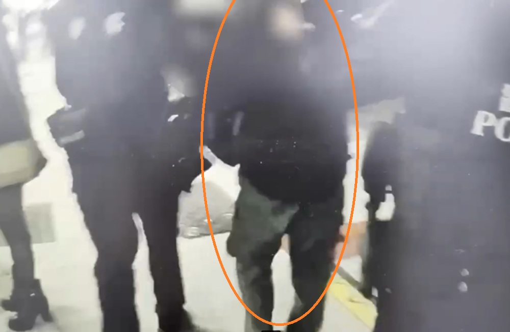 電影散場涉手機偷拍　46歲男被壓制查獲女子胸臀照片