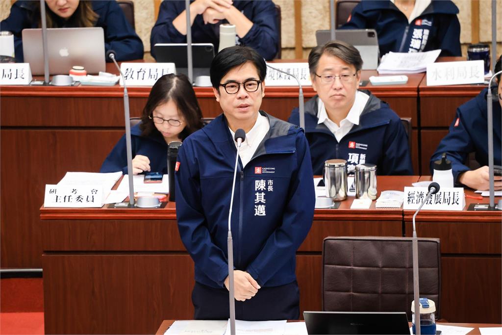 快新聞/高雄敬老、博愛卡5/21起可搭乘台鐵 陳其邁:單趟最高抵50元