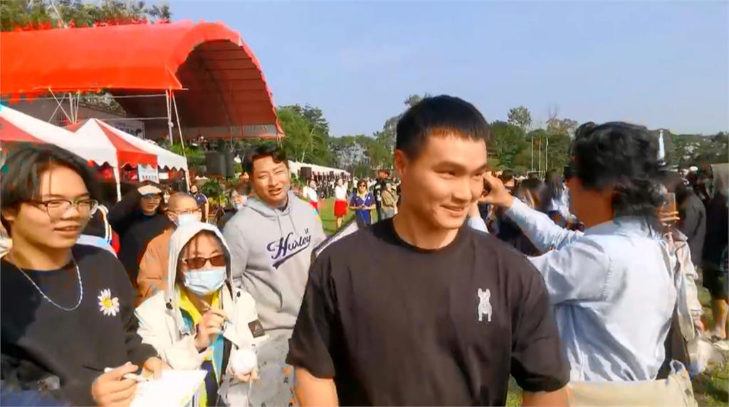 回母校參加校慶分享經驗　投手陳柏清：準備好應戰經典賽