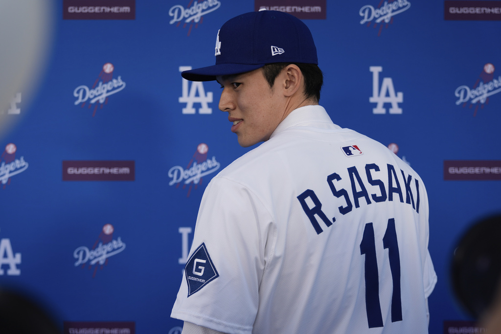MLB(影)／大谷拿17號送保時捷　朗希如願穿11號要回什麼禮給前輩？