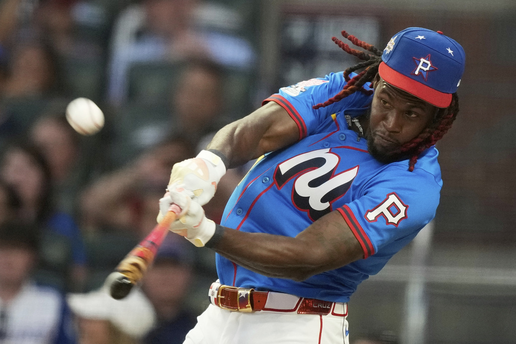 MLB(影)/全壘打大賽克魯茲敲出「超級怪力轟」!追平洋基「法官」賈吉紀錄