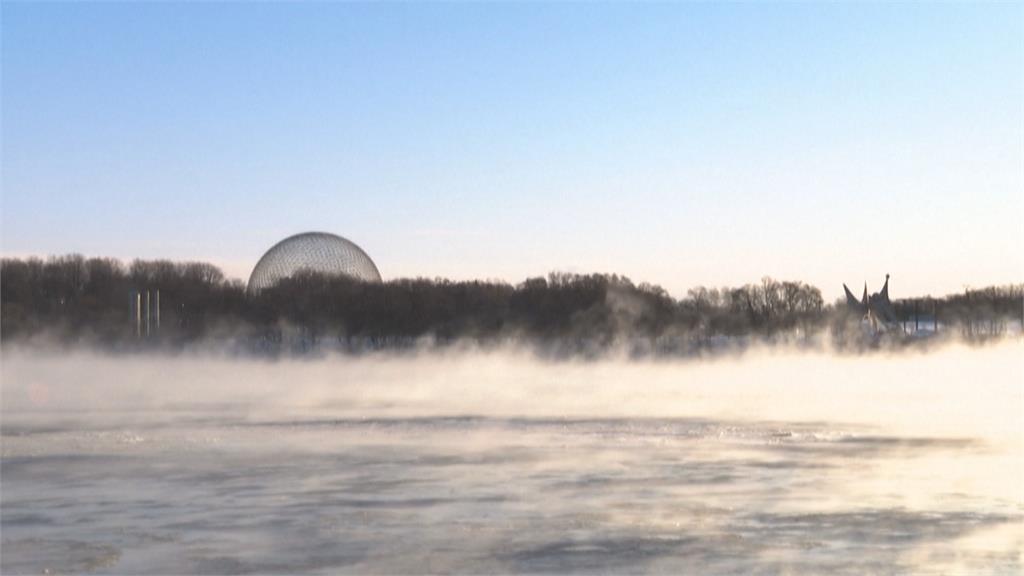 急凍奇觀！極地渦旋襲擊加拿大東部　蒙特婁現夢幻「海煙」