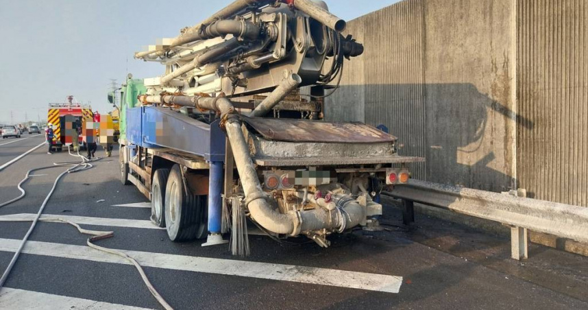 煞車鎖死釀火海！國道1號大貨車瞬間燃燒　駕駛驚險逃生畫面曝光