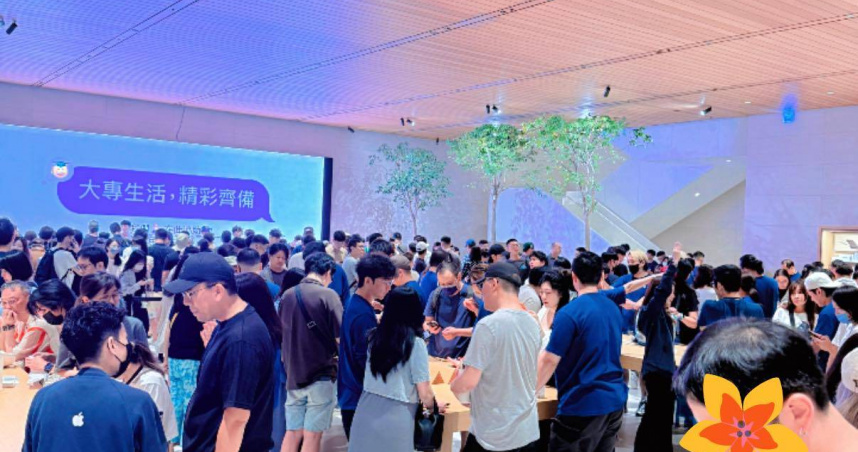 iPhone 17開賣直營店「排滿年輕人」　律師感嘆：真有錢