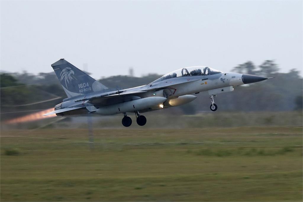 台灣超越美俄中印等軍事大國　戰機與人口比例雄踞全球第四