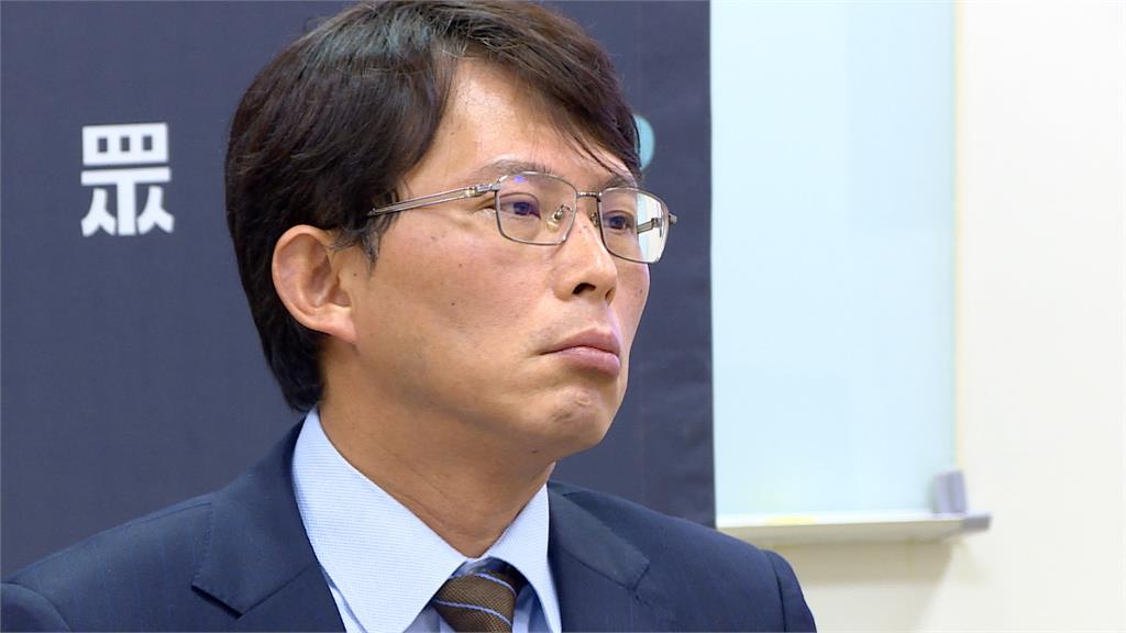 黃國昌又出糗造詣念成「造旨」　新民調民眾黨反感度居冠