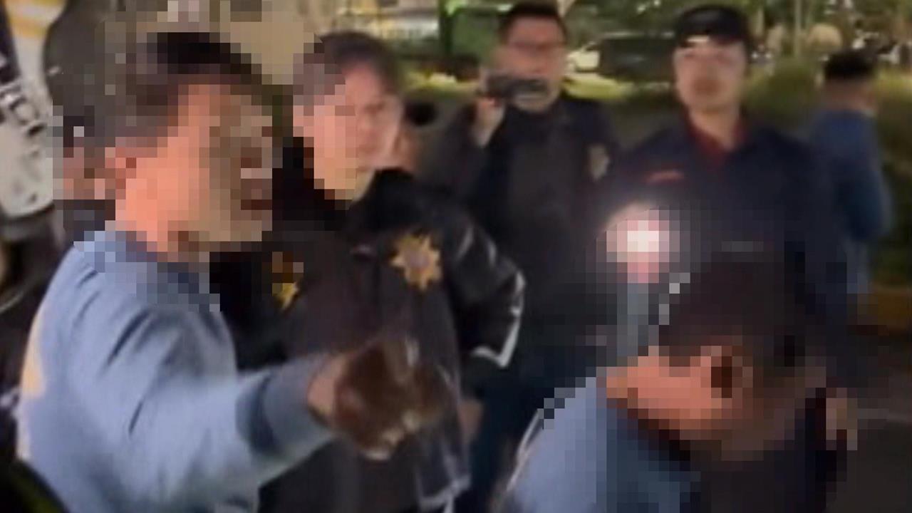 波麗士大人好卑微？　稽查廟宇違規放煙火竟遭包圍嗆聲