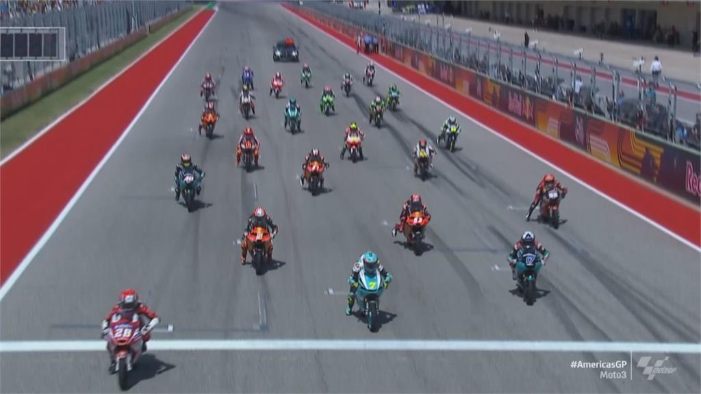 Moto3機械故障退賽　竟因嚴重事故戲劇性奪冠