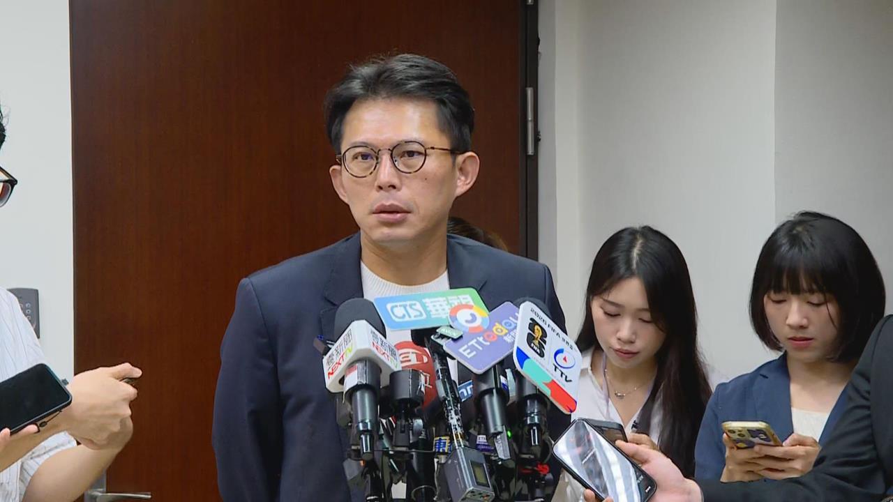 快新聞／黃國昌過氣？新書發表會人氣暴跌　網友狠酸「記者比來賓多」