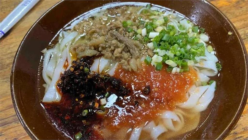 【有片】中國殯儀館美食不外售！饕客「冒充死者家屬」大排長龍　網嘆荒謬
