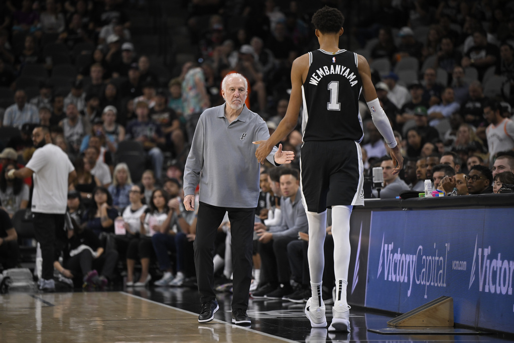 NBA／馬刺傳奇教頭波波維奇「驚傳中風」！球團證實「歸隊時間表成謎」