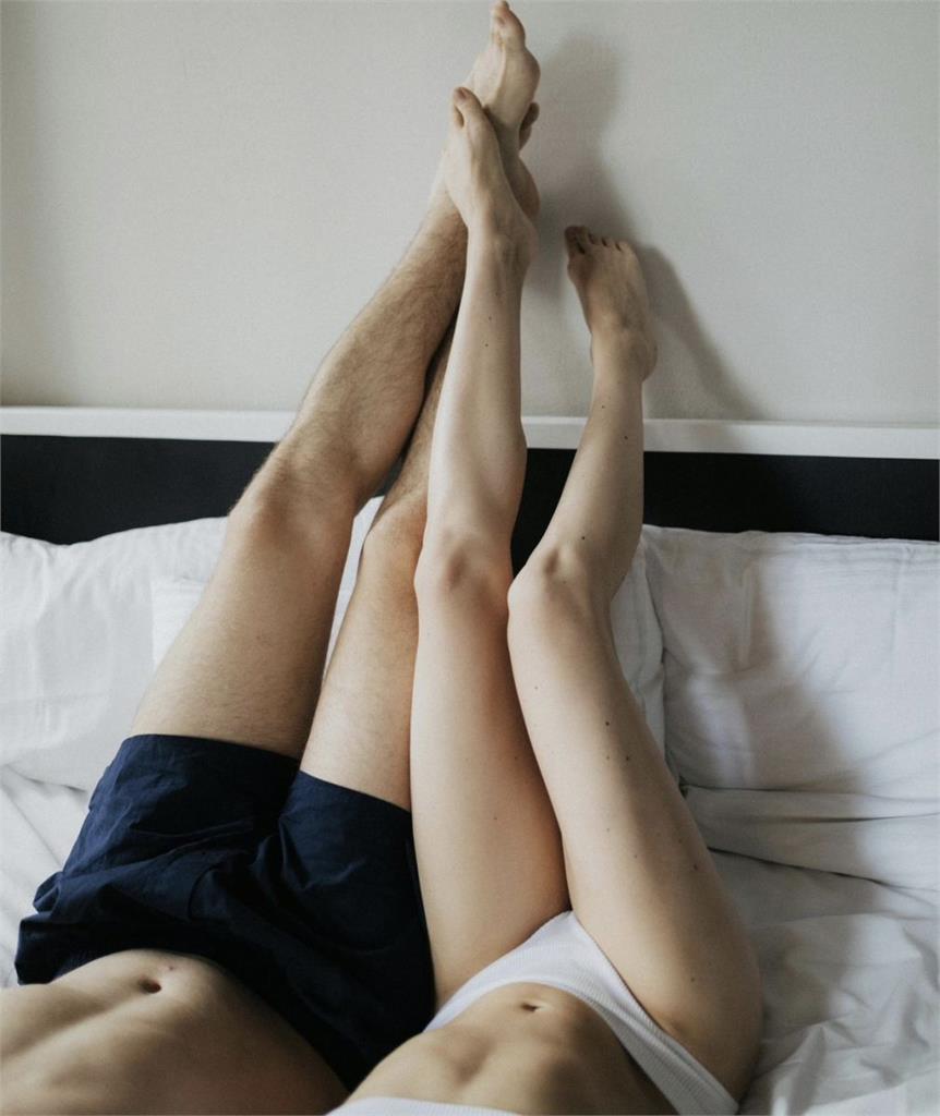 別迷信30公分！泌尿科醫揭女性生理構造　粗度、硬度才重要、過長衝擊子宮頸