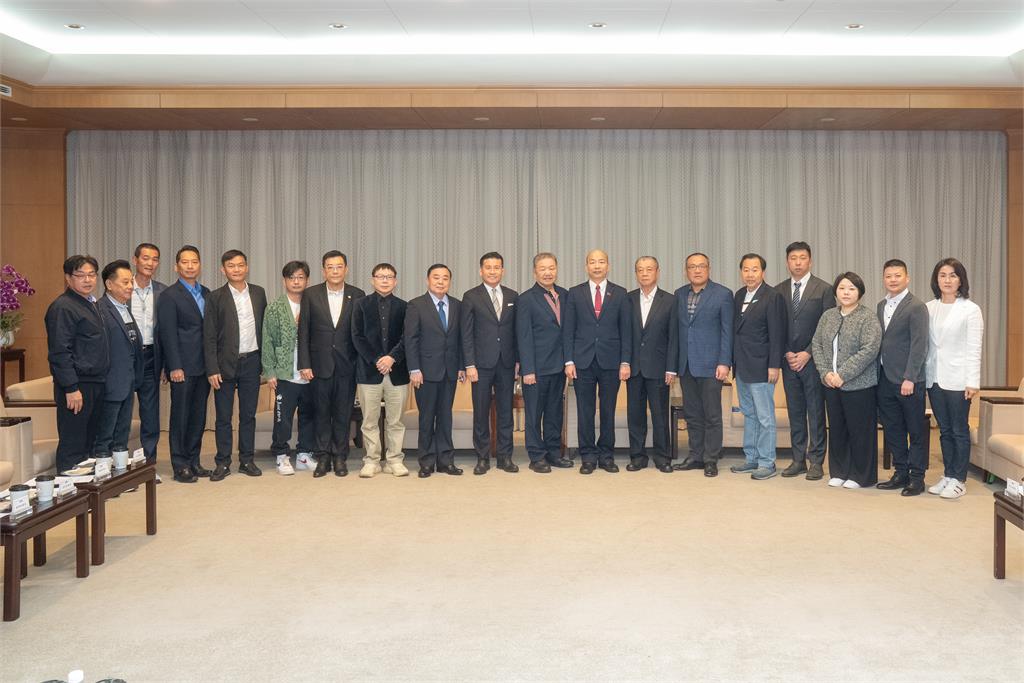 快新聞／盼助理費除罪化！18正副議長赴立院請命　韓國瑜：設法找出共識後修法