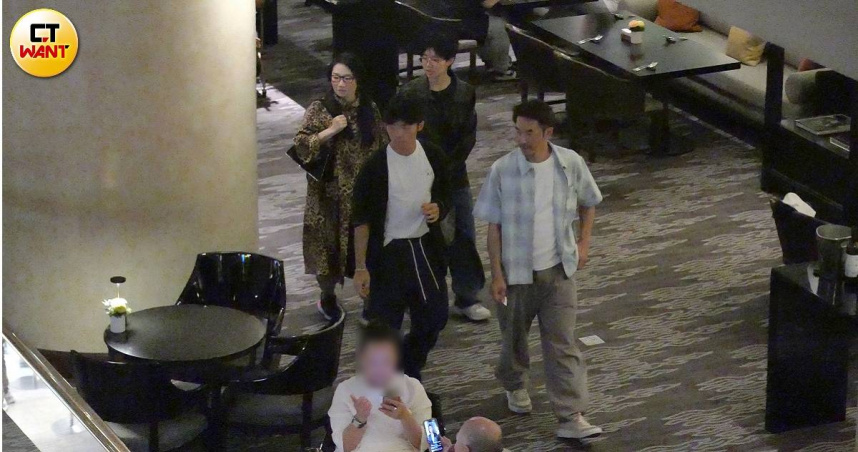 娛樂報報／李李仁五星級飯店享天倫　陶晶瑩與子女分享「五字箴言」
