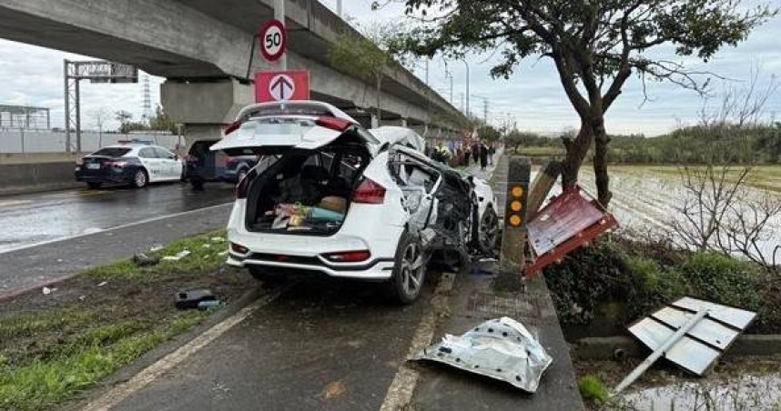 左轉瞬間成永別!楊梅驚傳貨車「攔腰奪命」 1家3口2死1命危