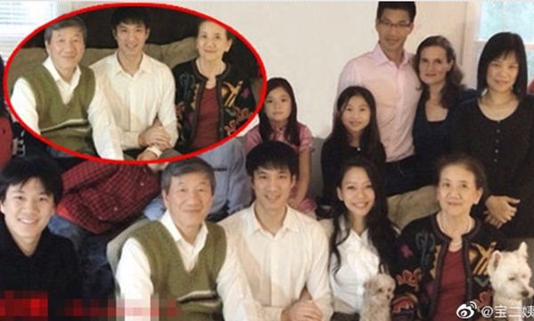 王力宏愛家形象攏係假！　P圖全家福照被抓包網虧「奥斯卡欠他一座小金人」