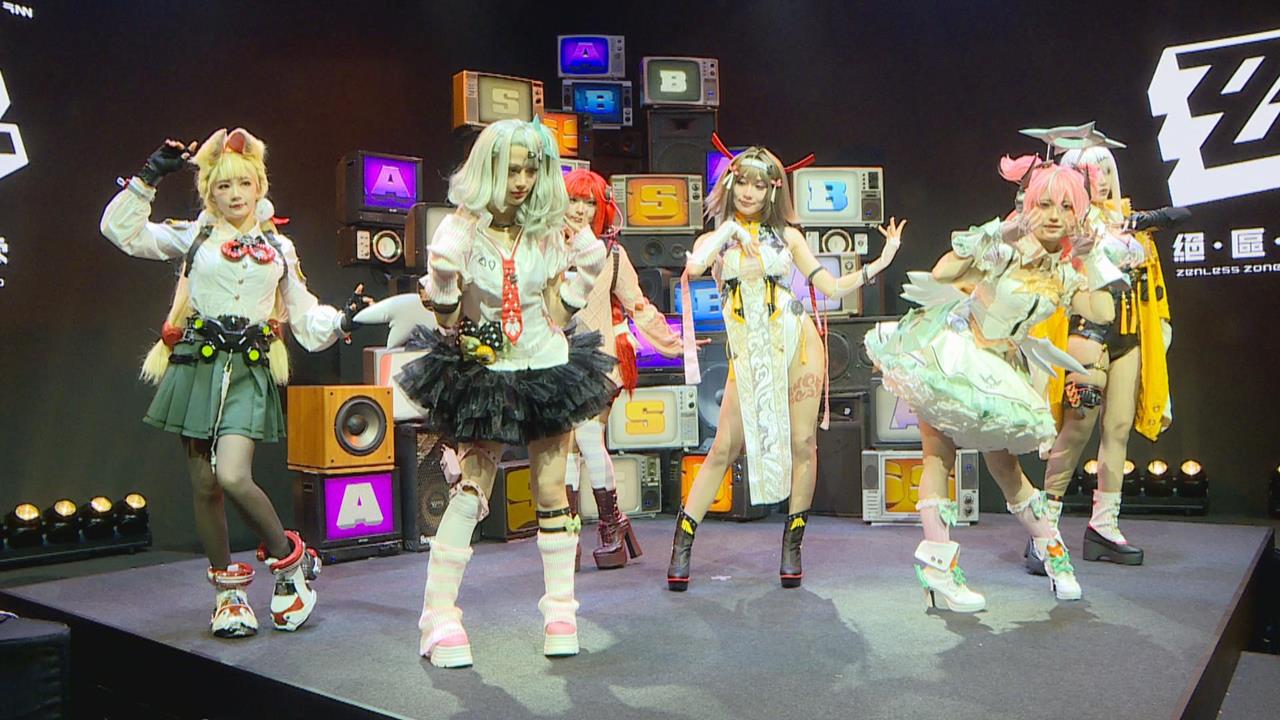 電玩展「嬌」點　火辣Coser神還原角色　遊戲場景實體超吸睛